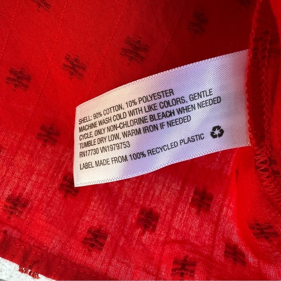 NWT Universal Thread Cherry Red Swiss Dot Split Neck Peasant Top - Picture 7 of 9